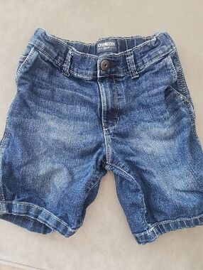 OshKosh B'gosh Classic Kids Denim Shorts Size 5